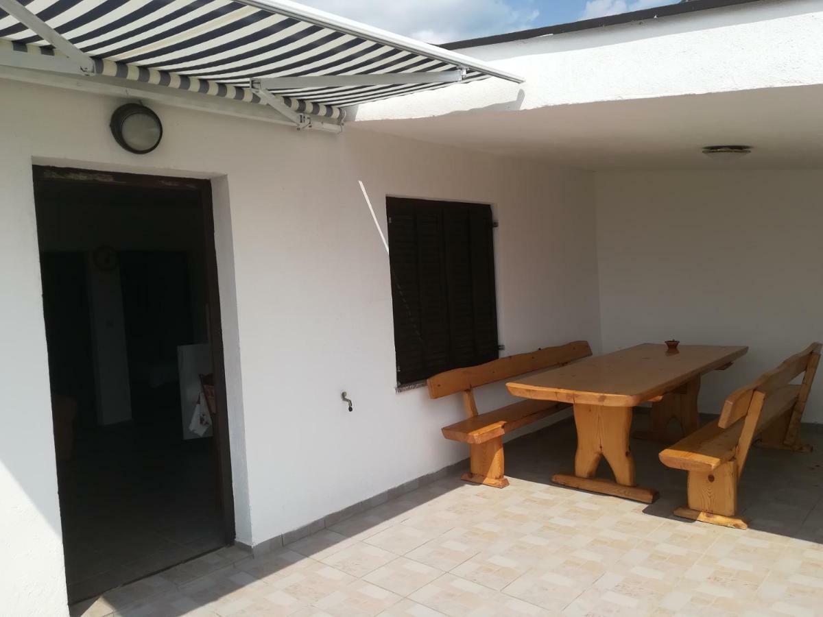 Apartman Darko Cesarica Exterior foto